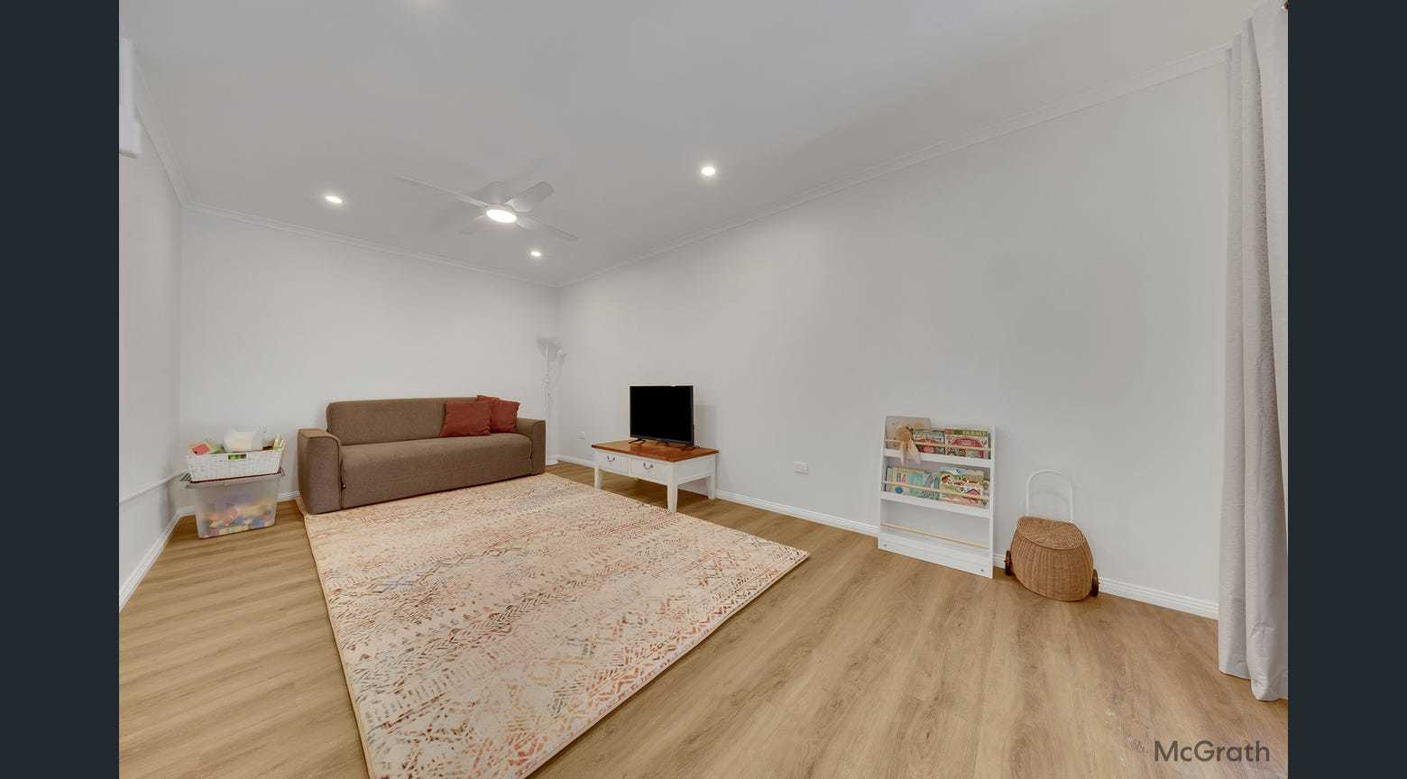 3 Eloise Court, Clinton  QLD  4680