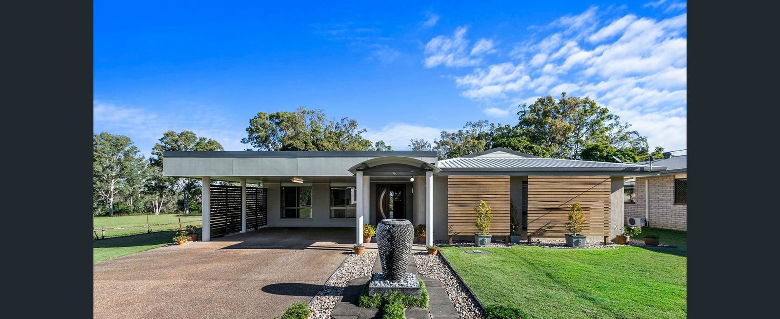 3 Matthew Parade, Granville  QLD  4650