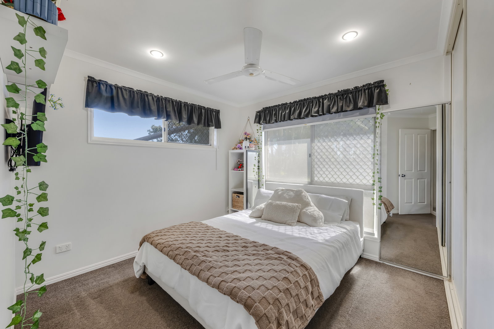 34 Polo Place, Branyan  QLD  4670