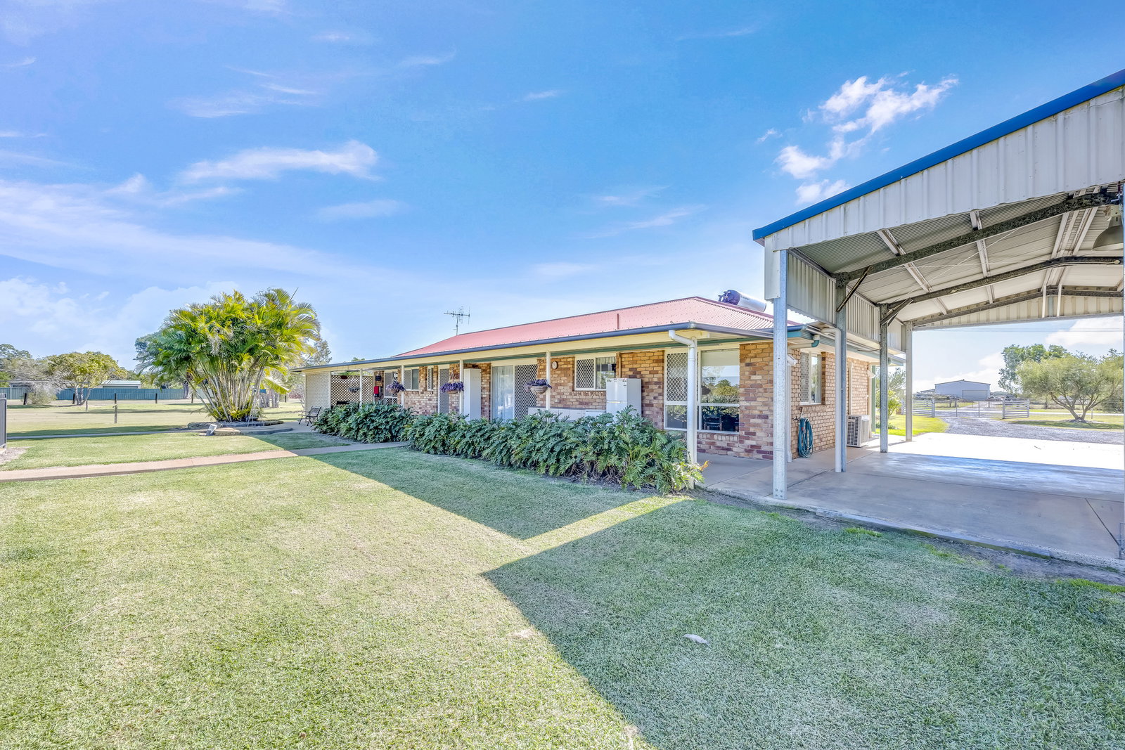 34 Polo Place, Branyan  QLD  4670