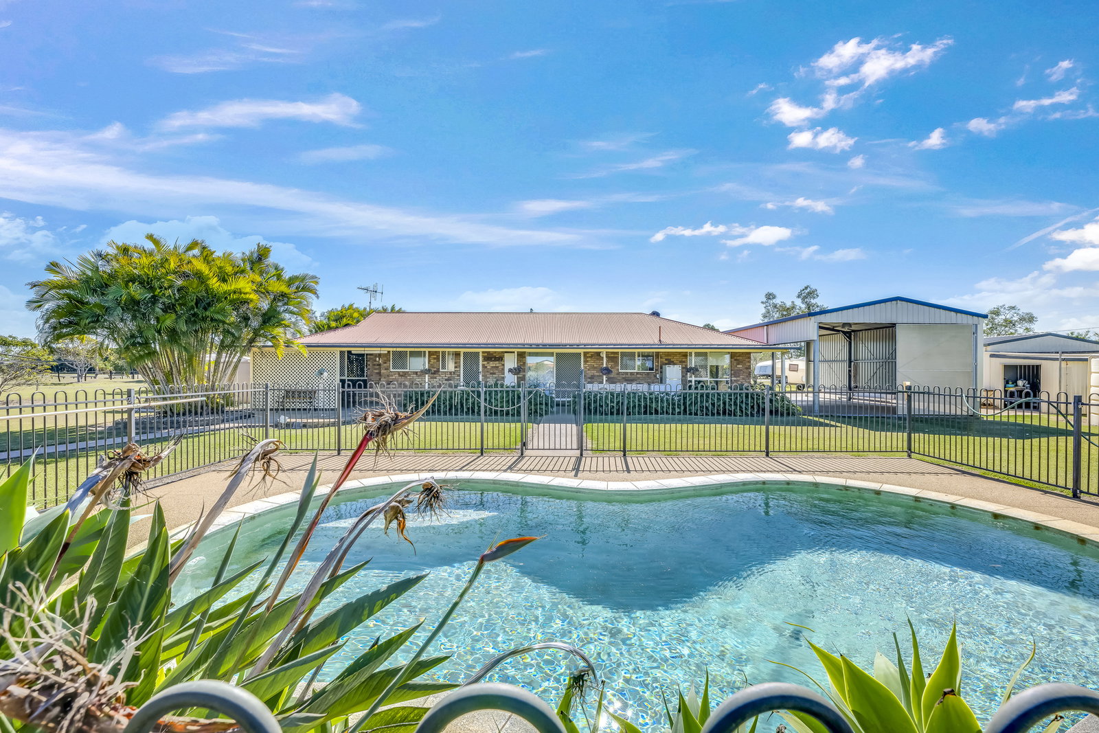34 Polo Place, Branyan  QLD  4670