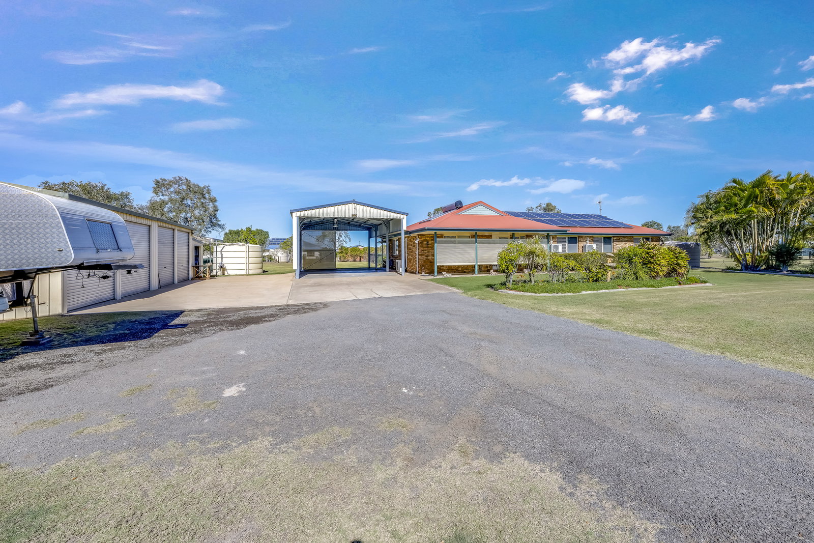 34 Polo Place, Branyan  QLD  4670