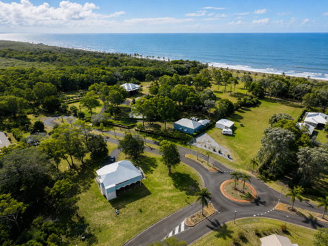 27 Royal Boulevard, Moore Park Beach  QLD  4670