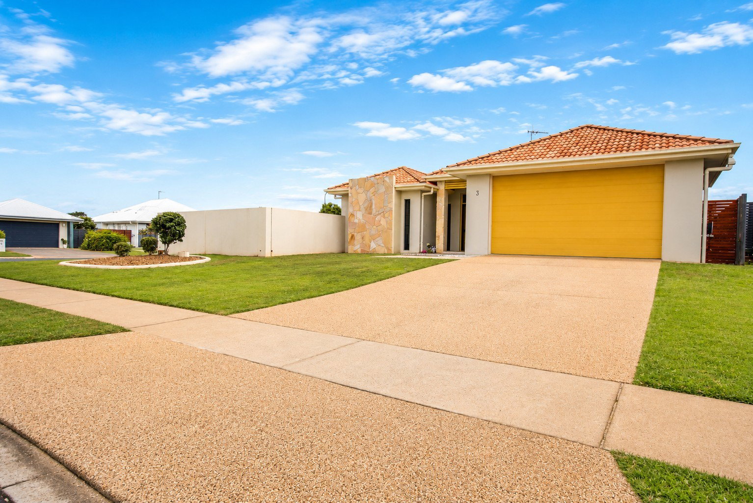 3 Chantilly Street, Bargara  QLD  4670