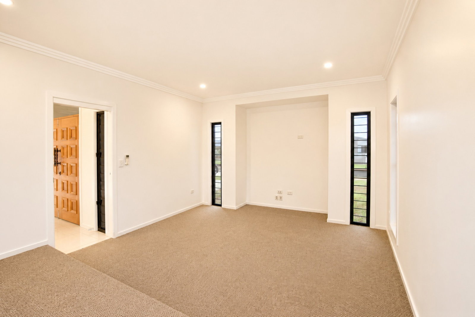 3 Chantilly Street, Bargara  QLD  4670