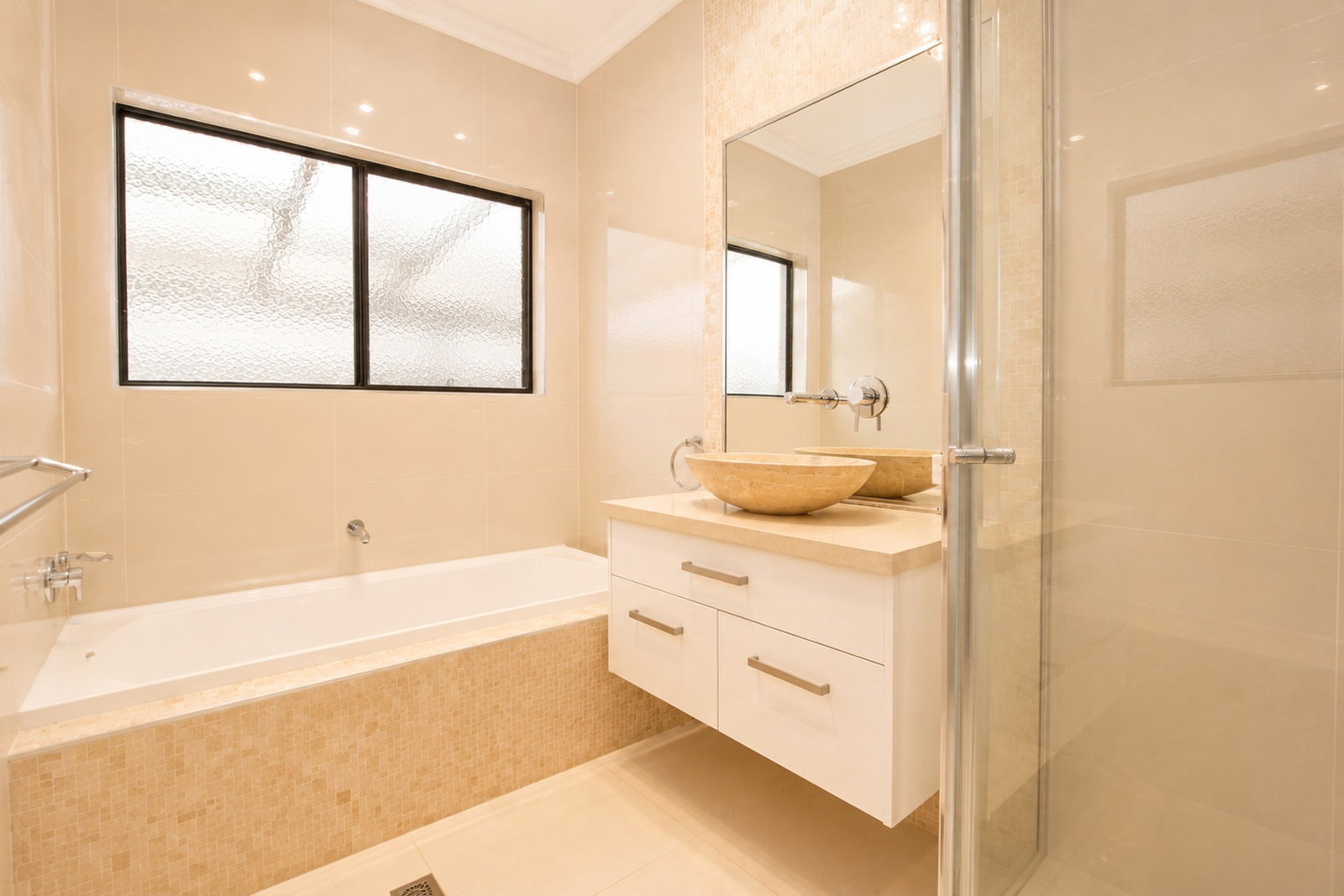 3 Chantilly Street, Bargara  QLD  4670