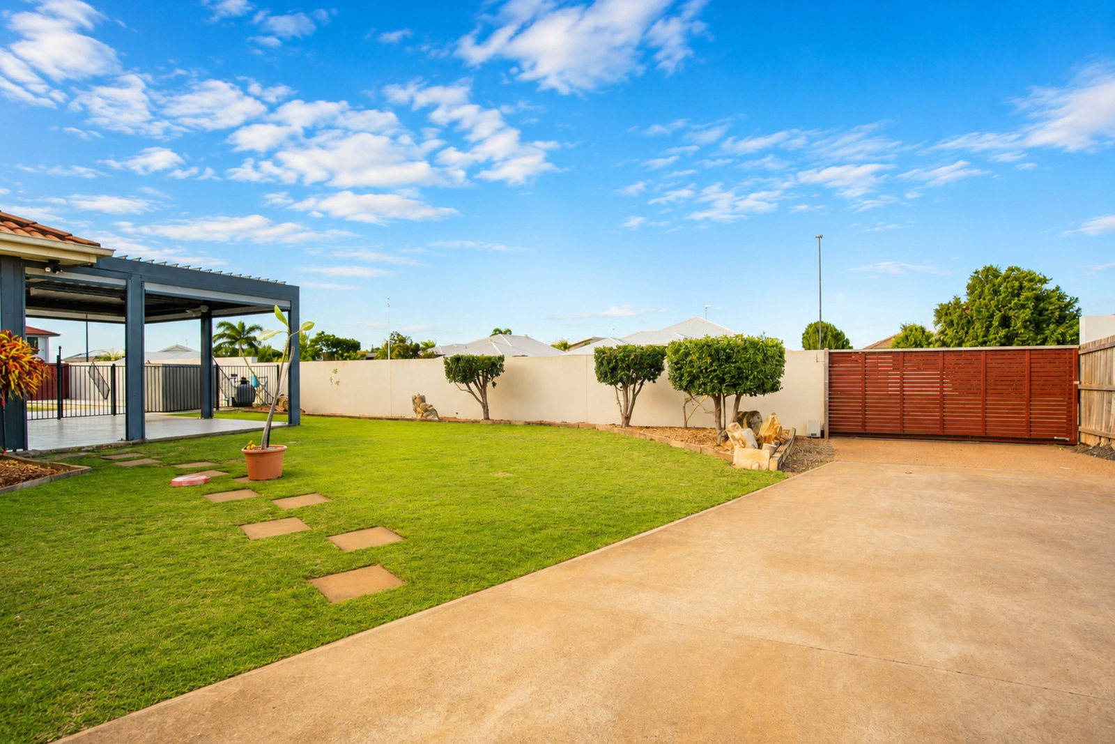 3 Chantilly Street, Bargara  QLD  4670