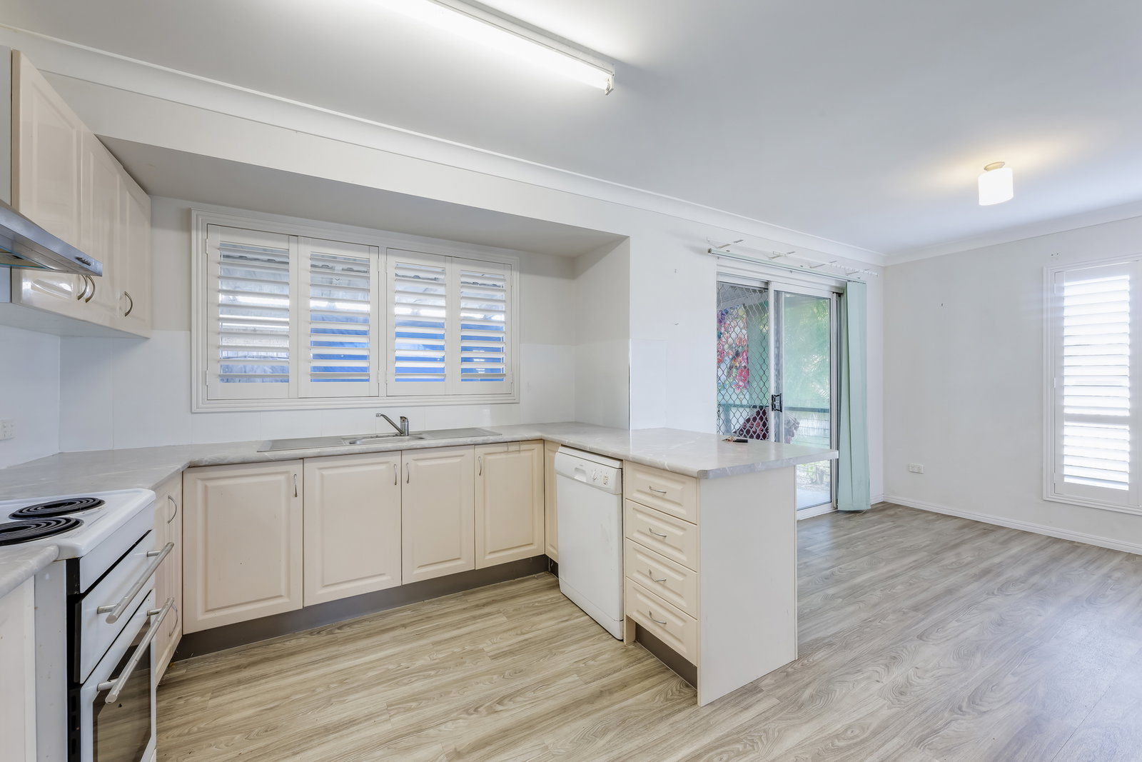 48 Thomas Thomsen Drive, Thabeban  QLD  4670