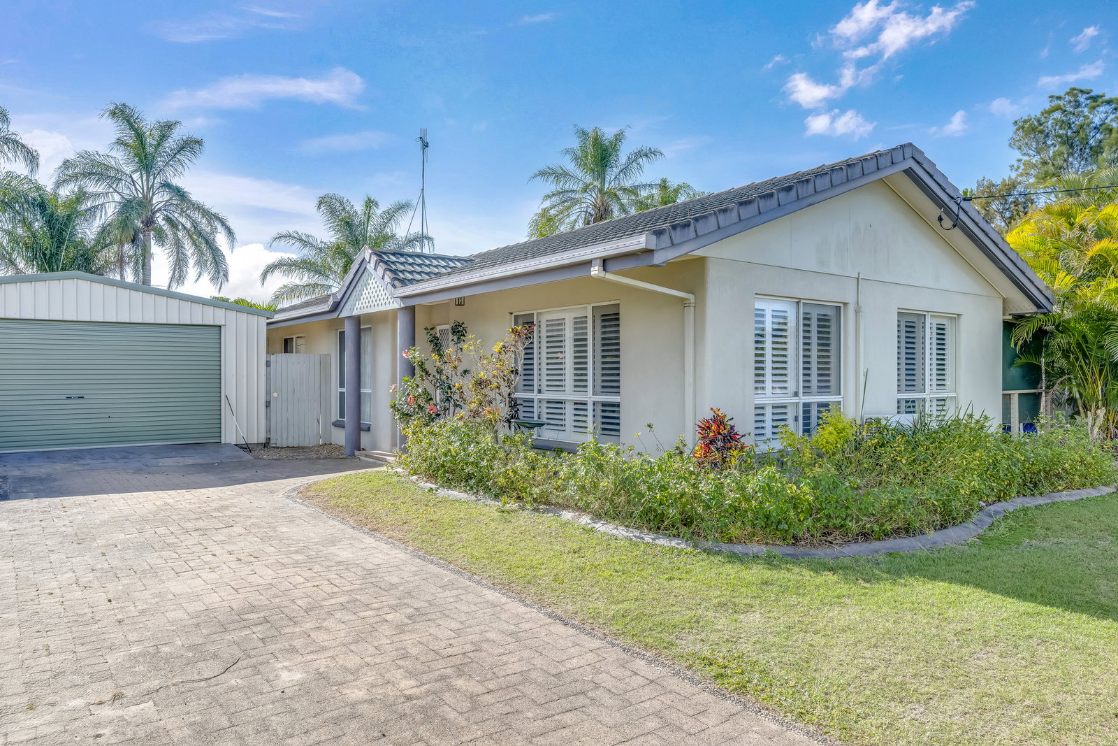 48 Thomas Thomsen Drive, Thabeban  QLD  4670
