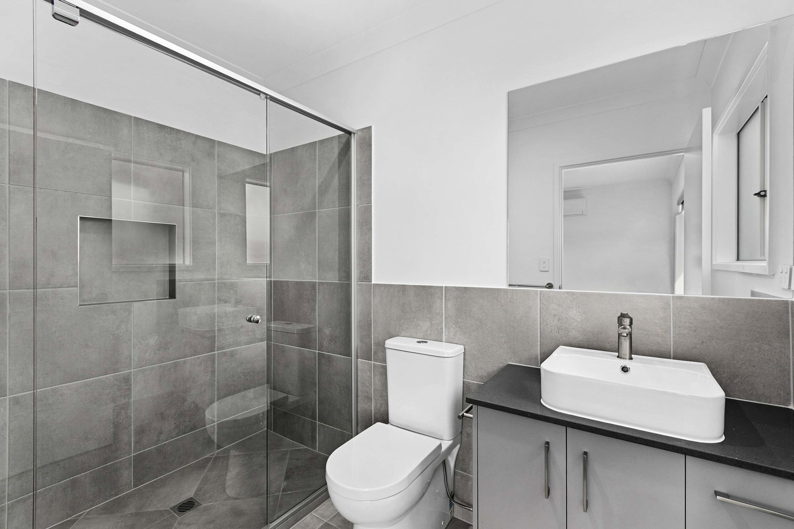 3 Oakwood Drive, Tinana  QLD  4650