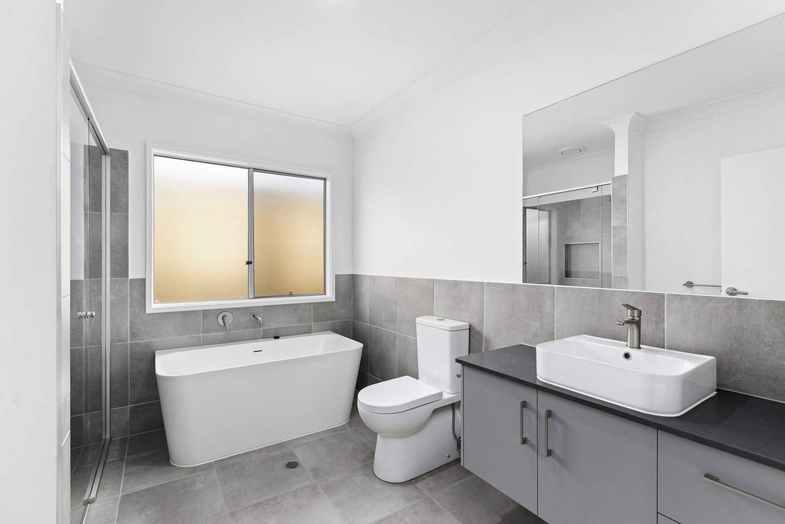 3 Oakwood Drive, Tinana  QLD  4650