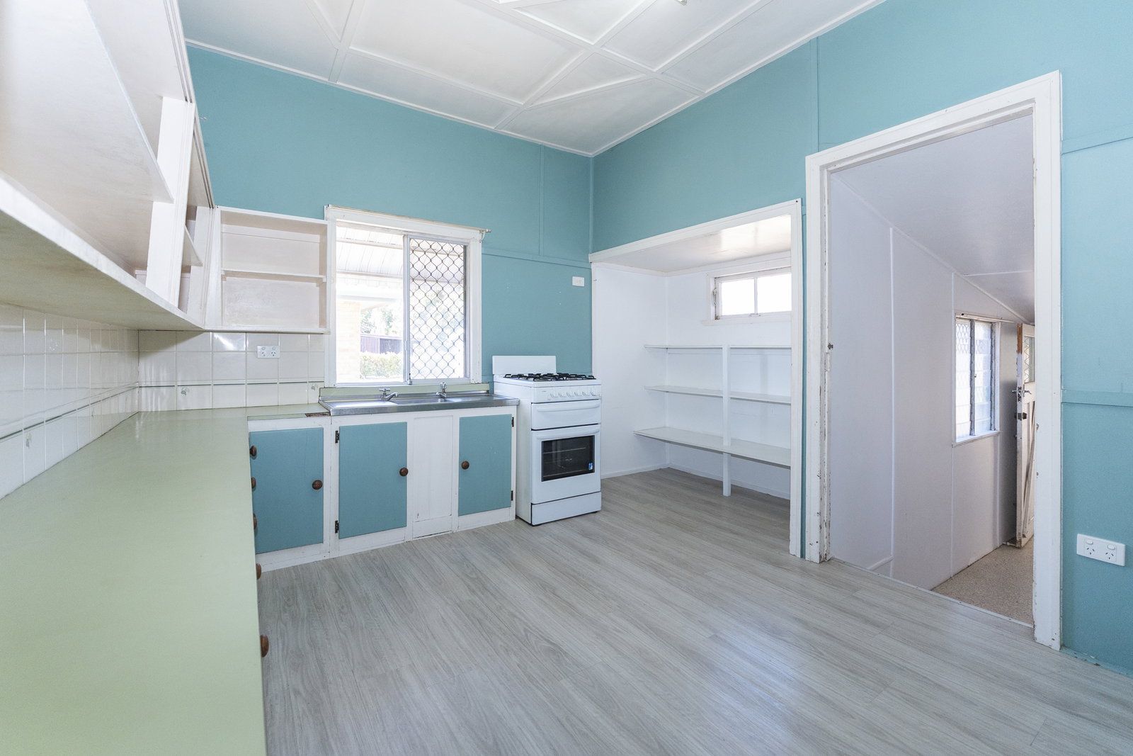 44 Hurst Street, Walkervale  QLD  4670