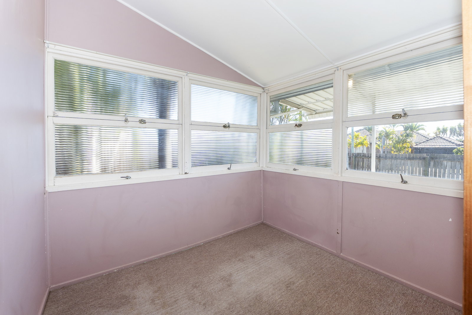 44 Hurst Street, Walkervale  QLD  4670