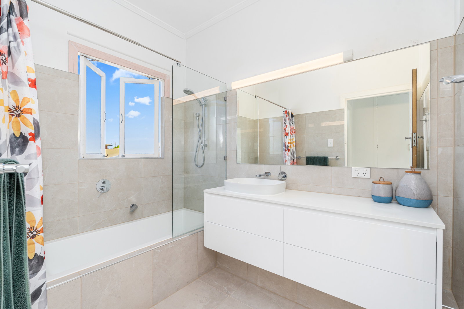84 Miller Street, Urangan  QLD  4655