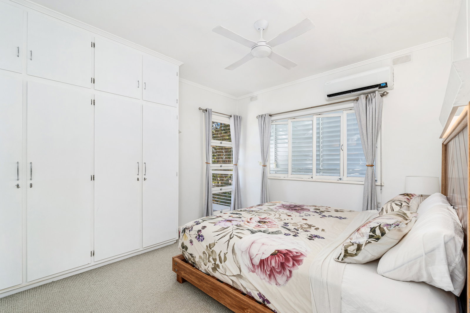 84 Miller Street, Urangan  QLD  4655