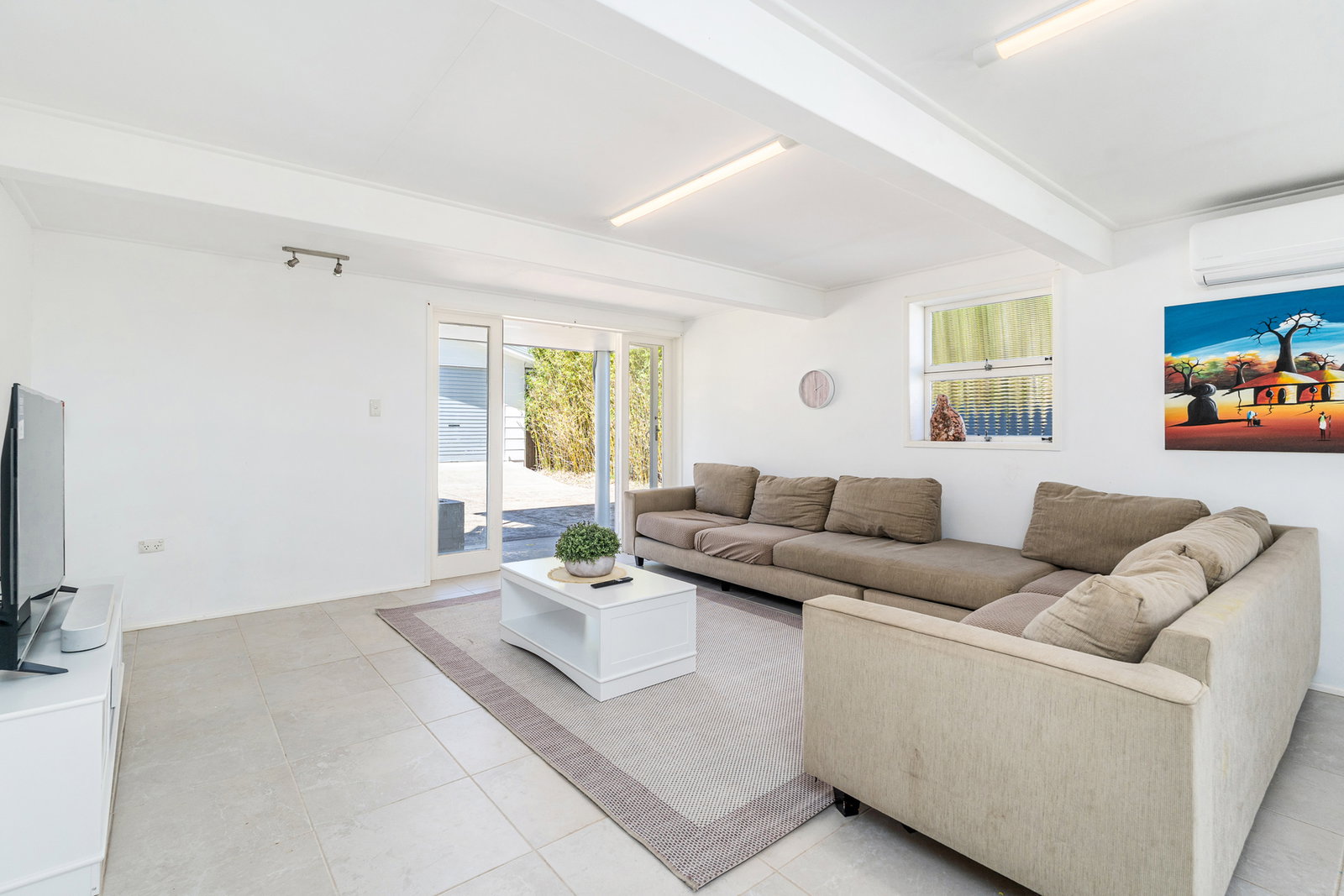 84 Miller Street, Urangan  QLD  4655