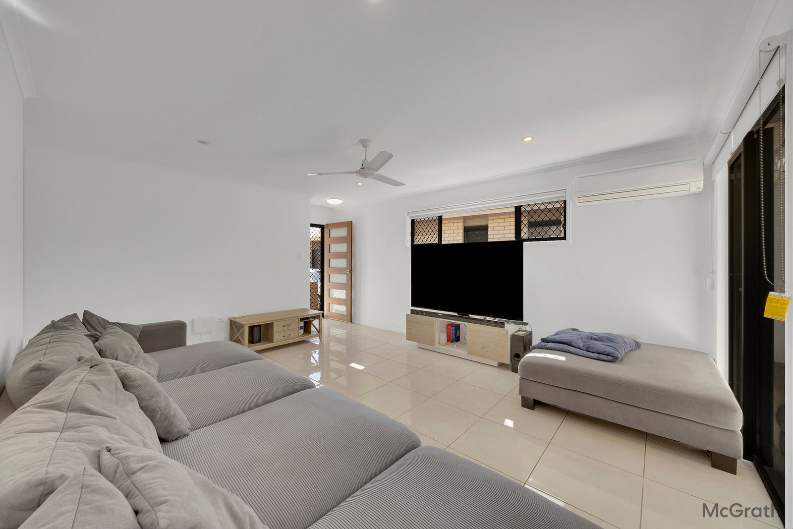 2/3 Brando Lane, West Gladstone  QLD  4680