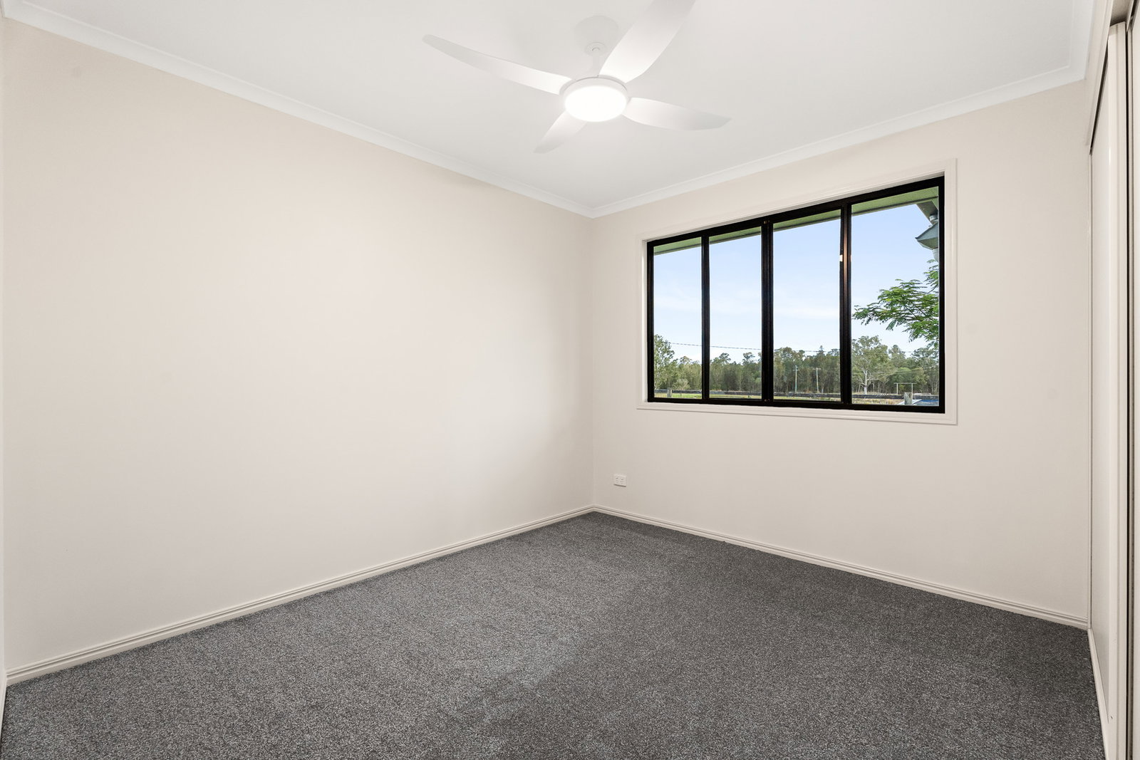 36 Five Mile Road West, Tinana South  QLD  4650