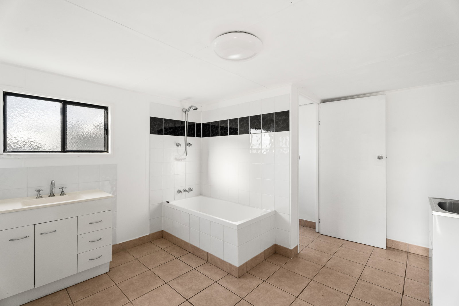 36 Five Mile Road West, Tinana South  QLD  4650
