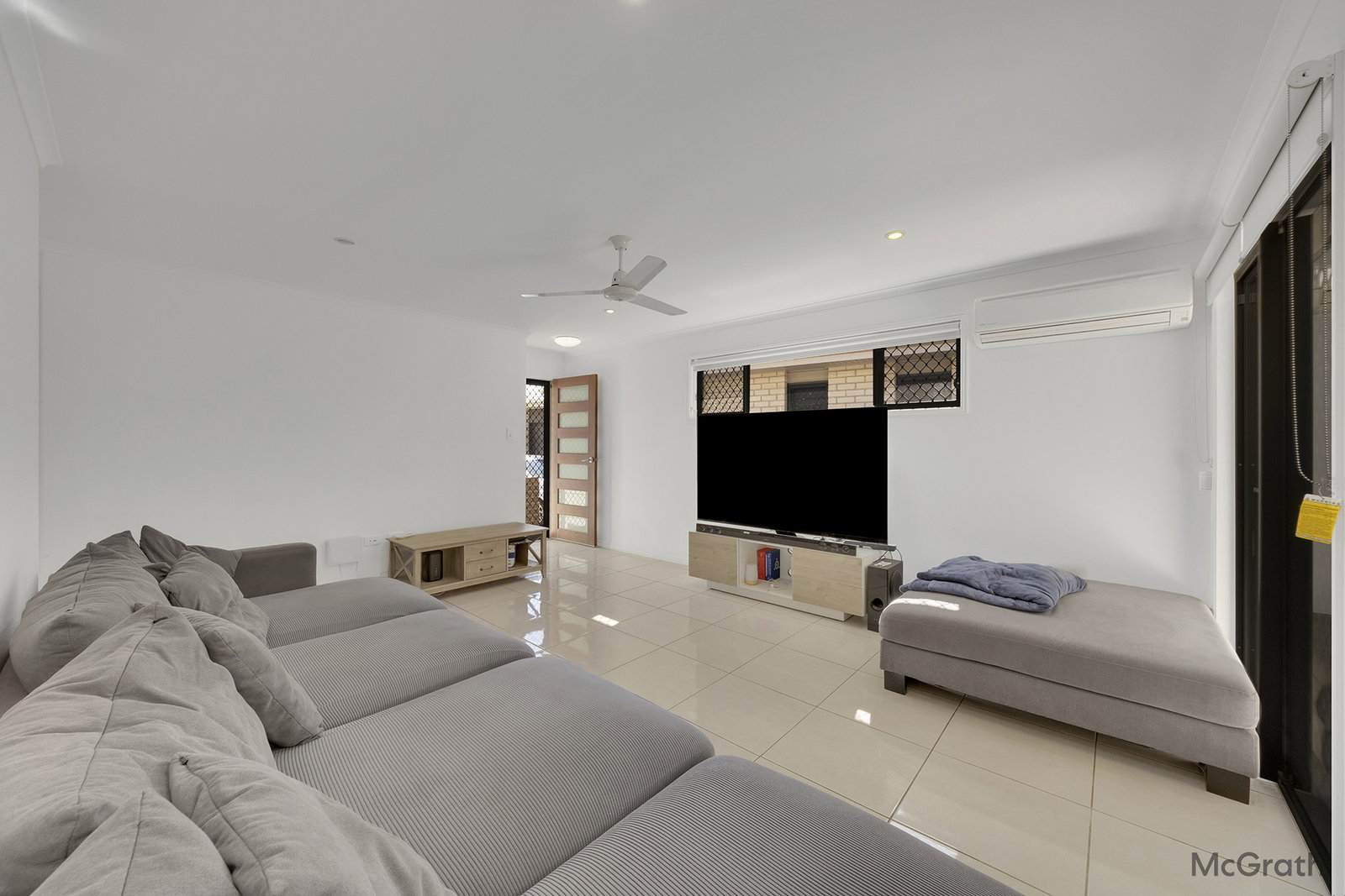2/3 Brando Lane, West Gladstone  QLD  4680