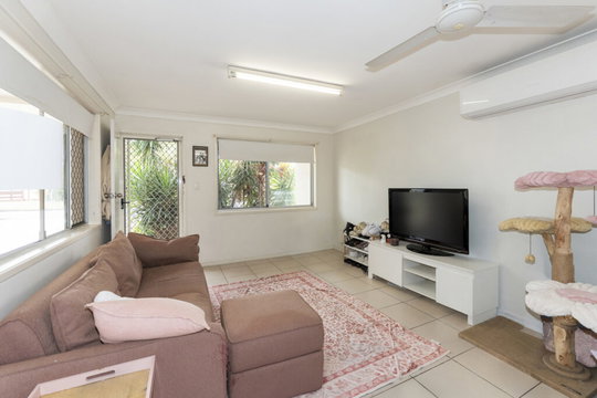 2/78 Avenell Street, Avenell Heights  QLD  4670