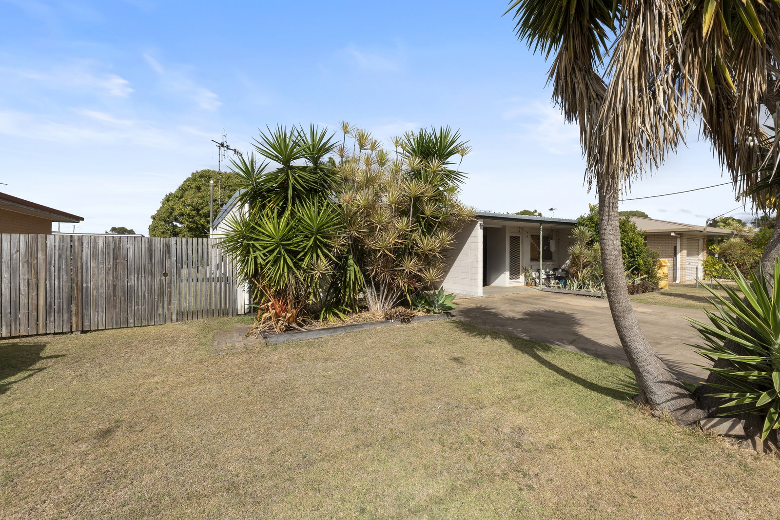 2/78 Avenell Street, Avenell Heights  QLD  4670