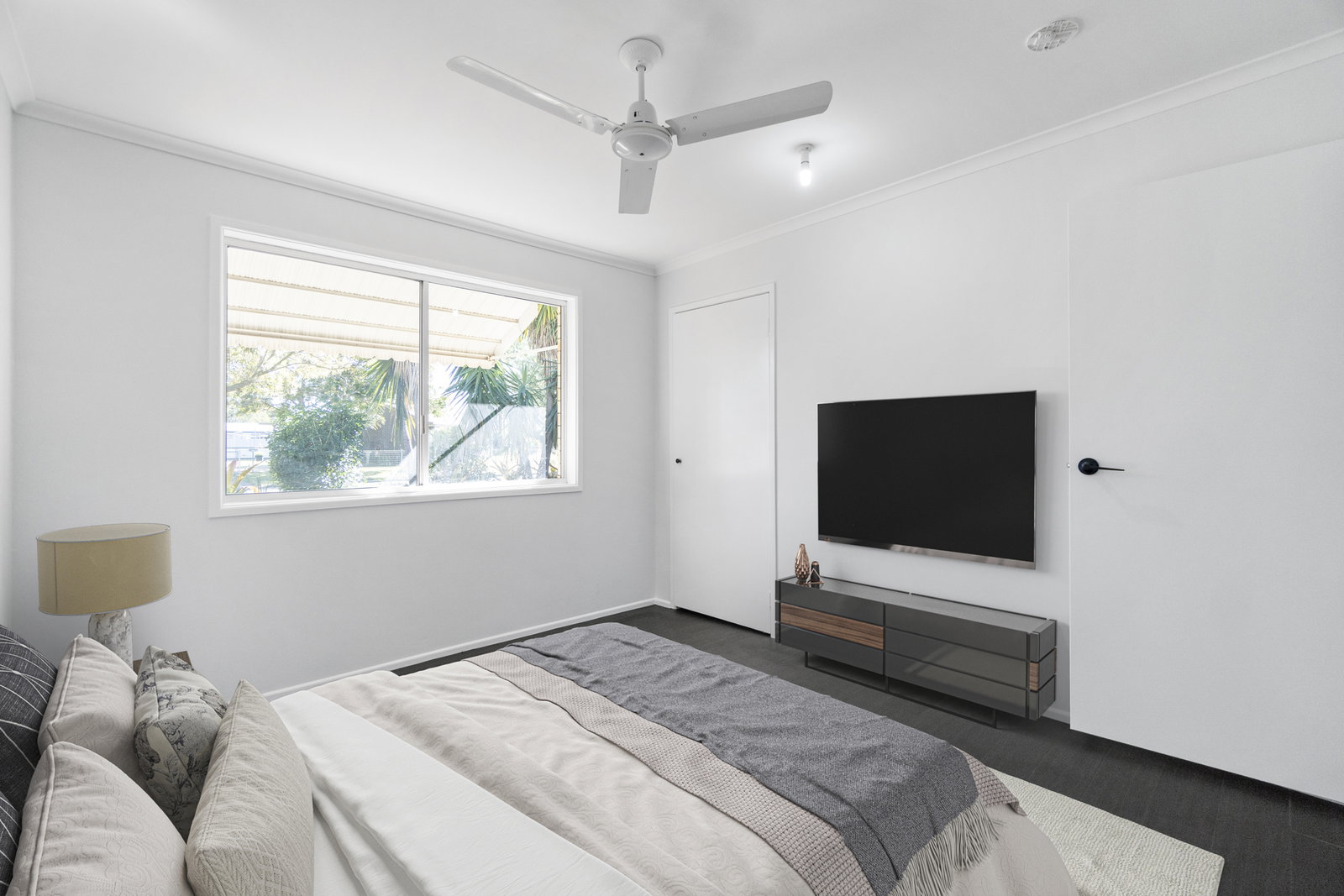 33 Thomas Thomsen Drive, Thabeban  QLD  4670