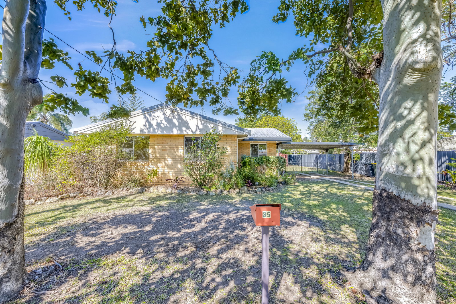 35 Thomas Thomsen Drive, Thabeban  QLD  4670