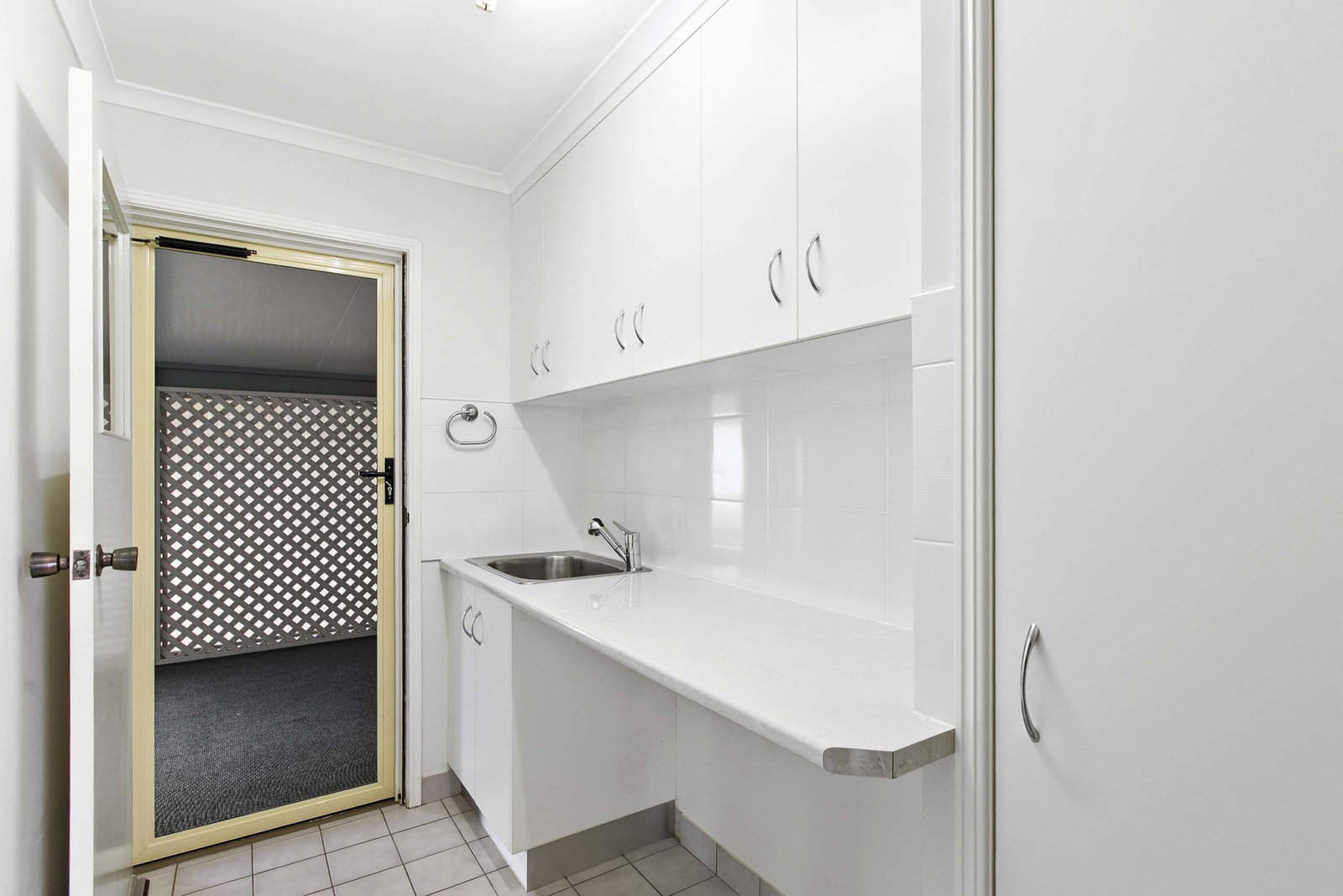 16 Carnaby Street, Bidwill  QLD  4650