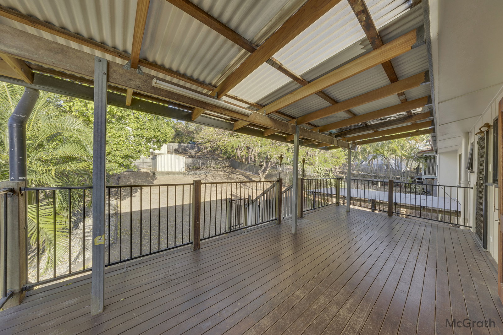 8 Geraldine Street, West Gladstone  QLD  4680