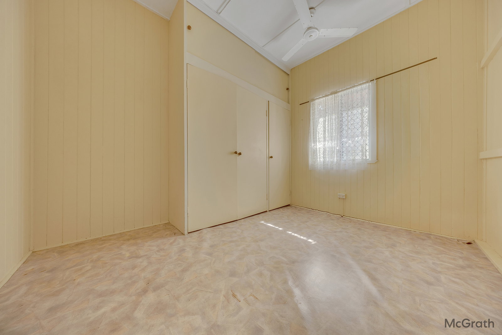 42 Boles Street, West Gladstone  QLD  4680