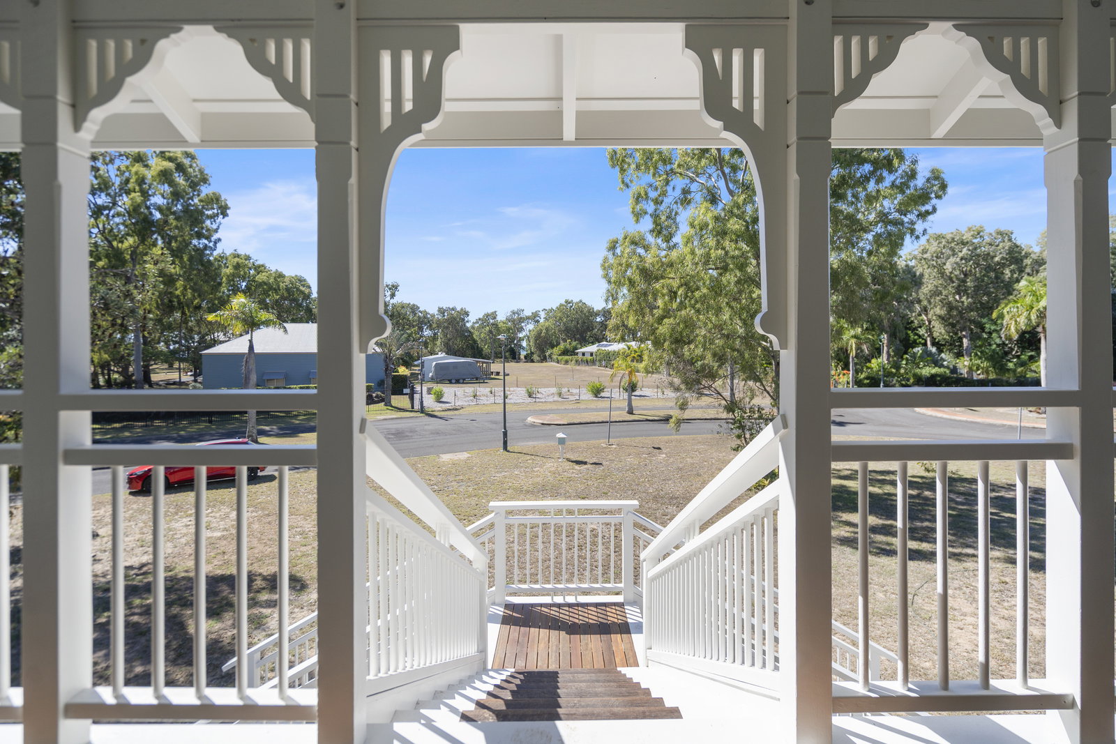 27 Royal Boulevarde, Moore Park Beach  QLD  4670