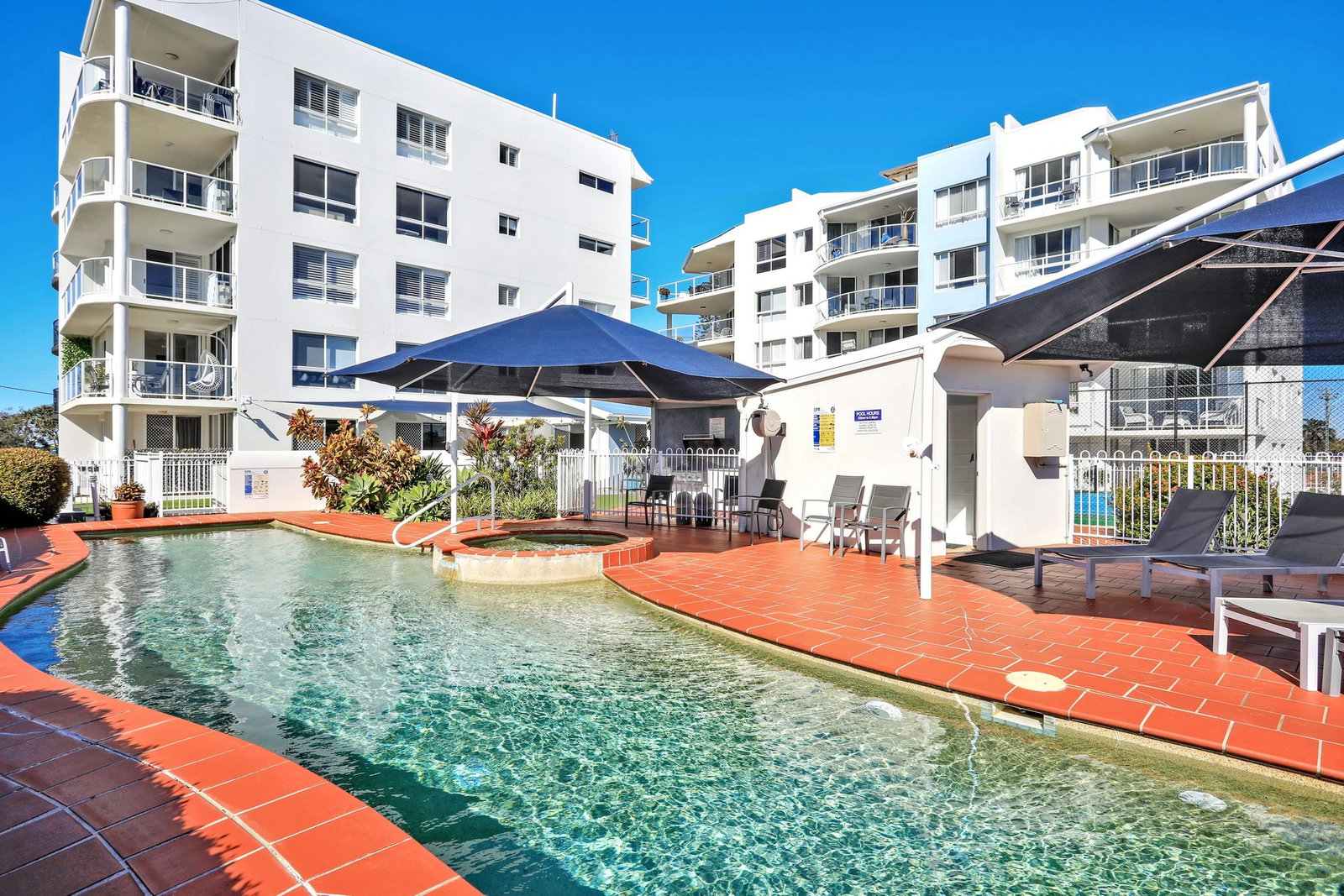 9/2-4 Baxter Street, Bargara  QLD  4670