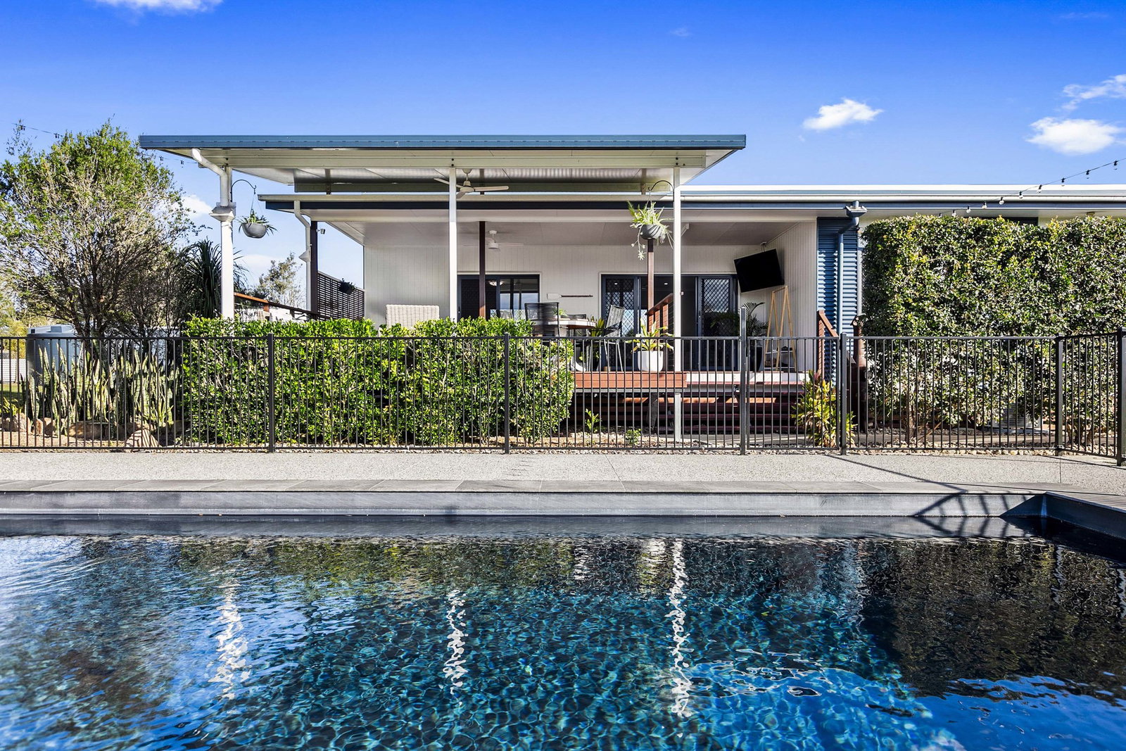 2 Niclintel Place, Oakhurst  QLD  4650