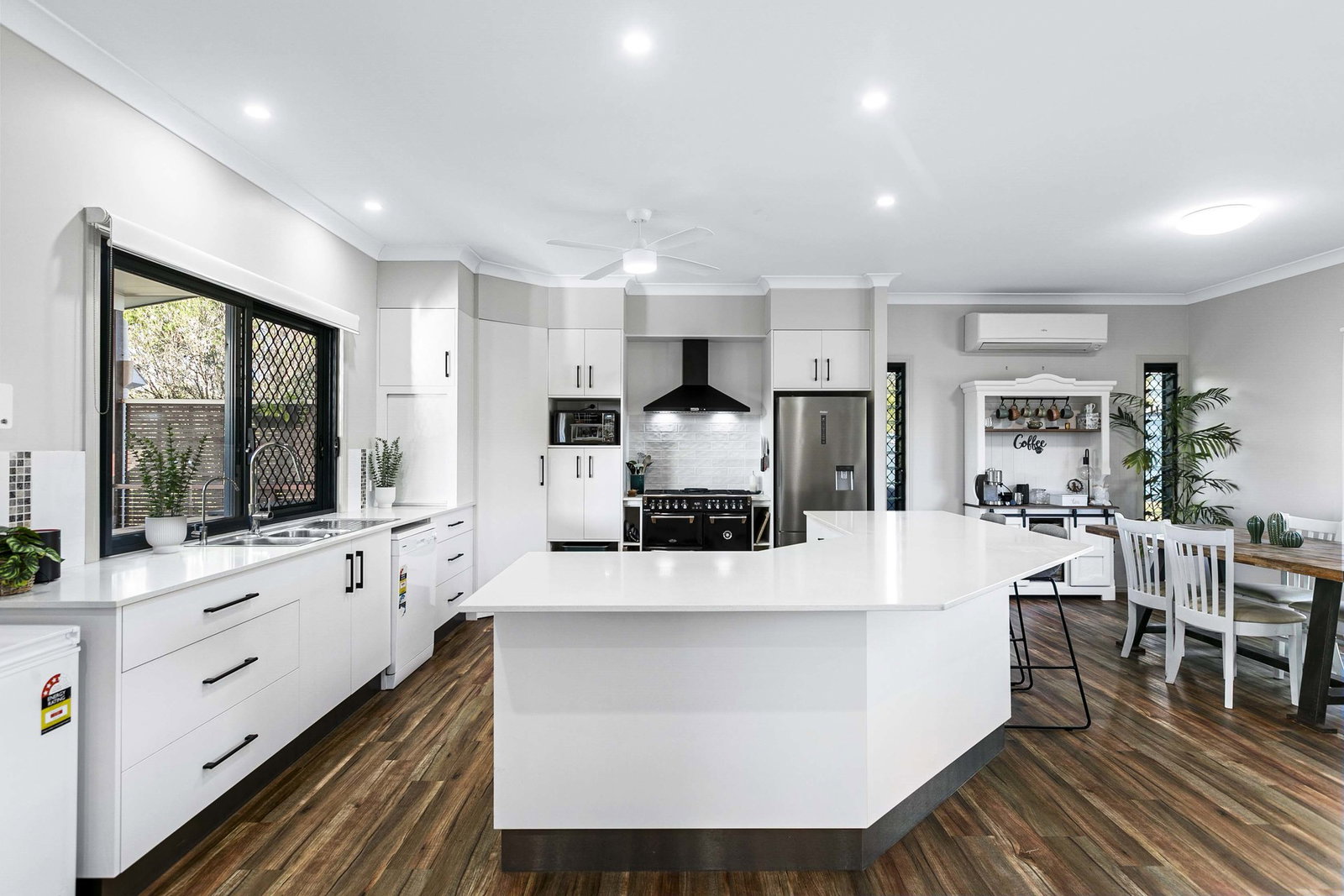 2 Niclintel Place, Oakhurst  QLD  4650