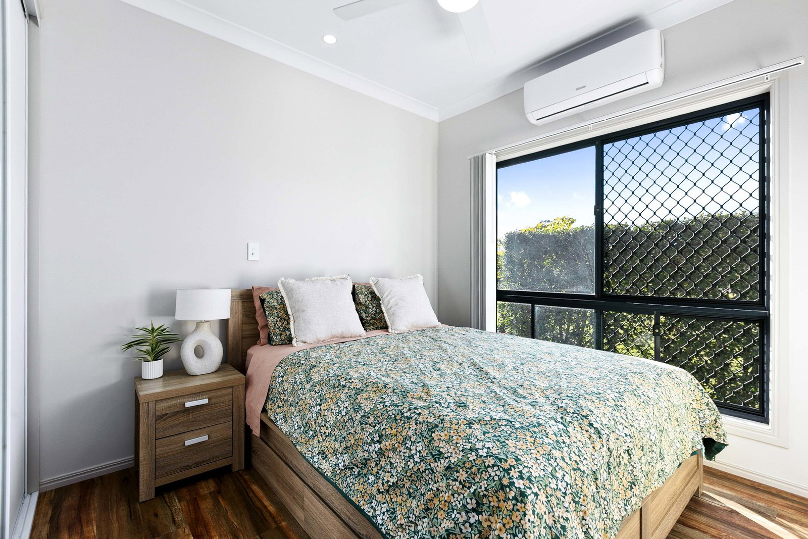 2 Niclintel Place, Oakhurst  QLD  4650