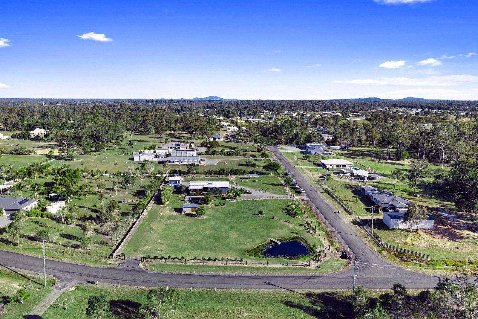 2 Niclintel Place, Oakhurst  QLD  4650