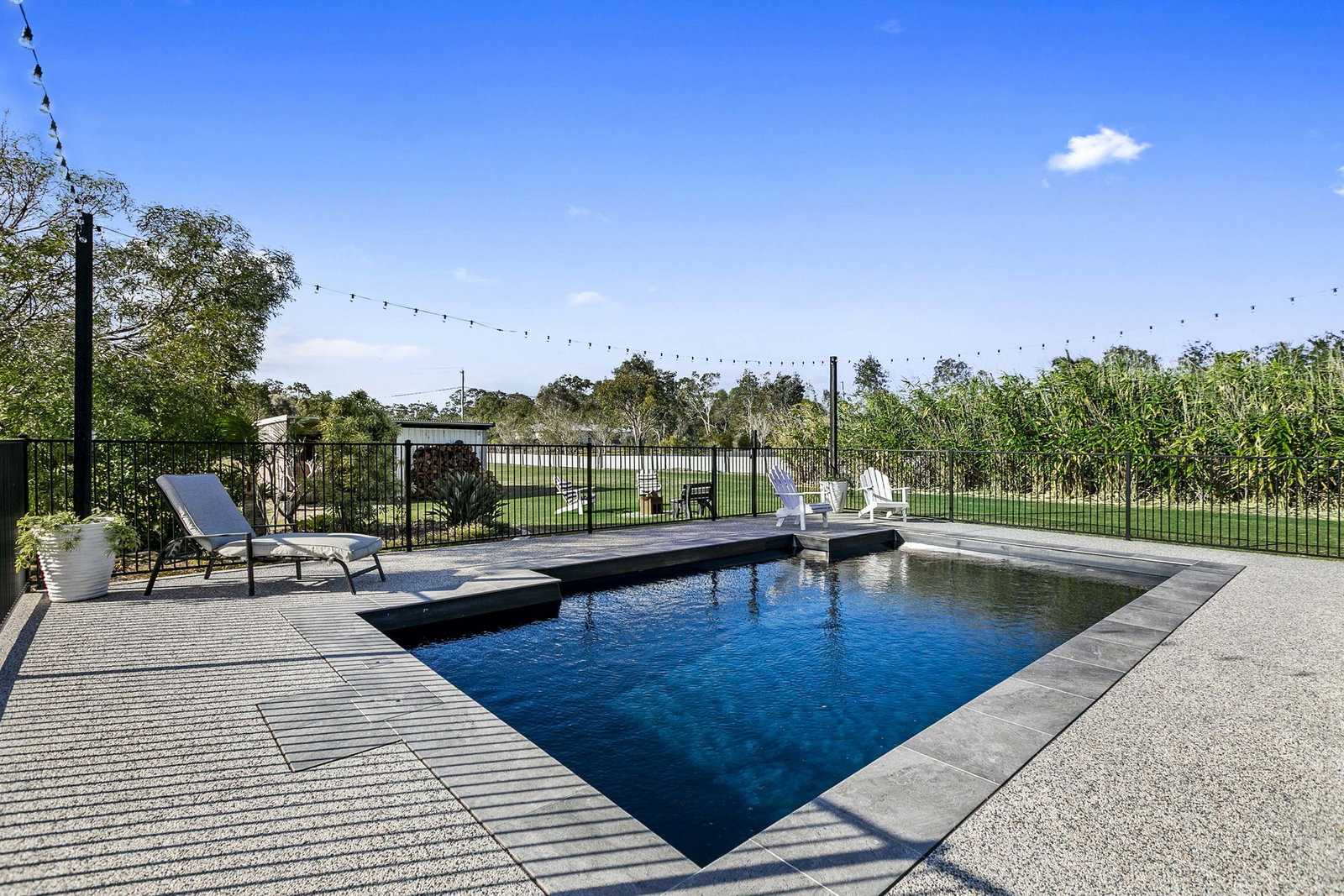 2 Niclintel Place, Oakhurst  QLD  4650
