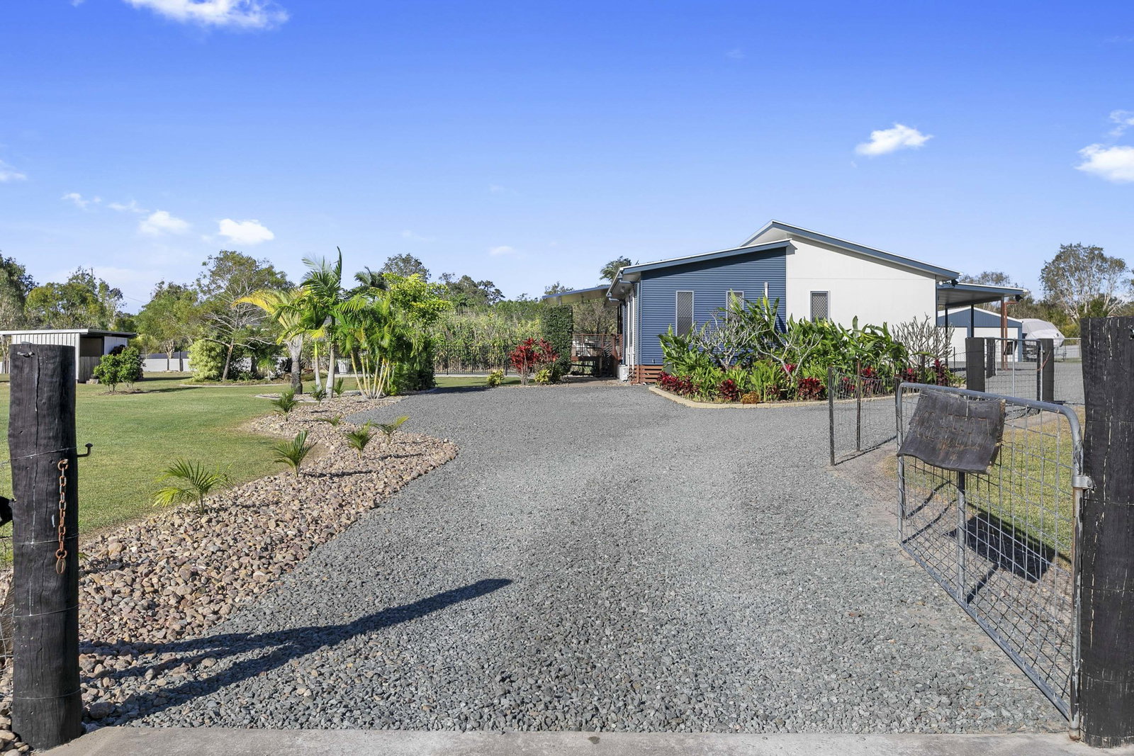 2 Niclintel Place, Oakhurst  QLD  4650