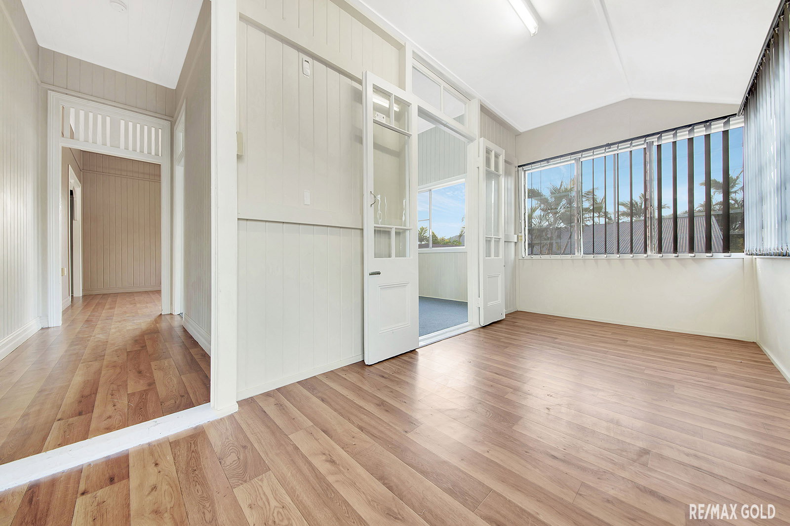39 Barney Street, Barney Point  QLD  4680
