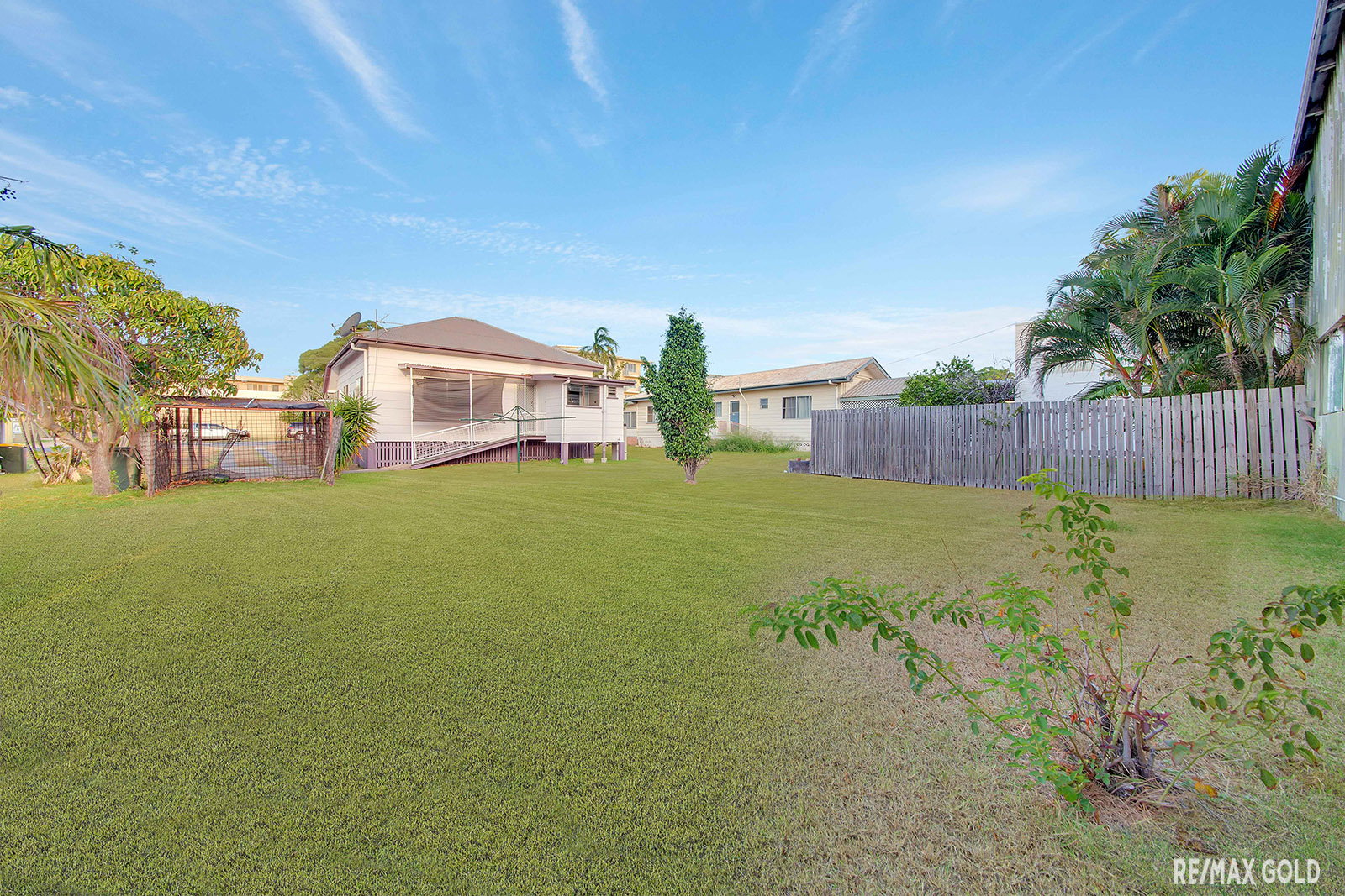 39 Barney Street, Barney Point  QLD  4680