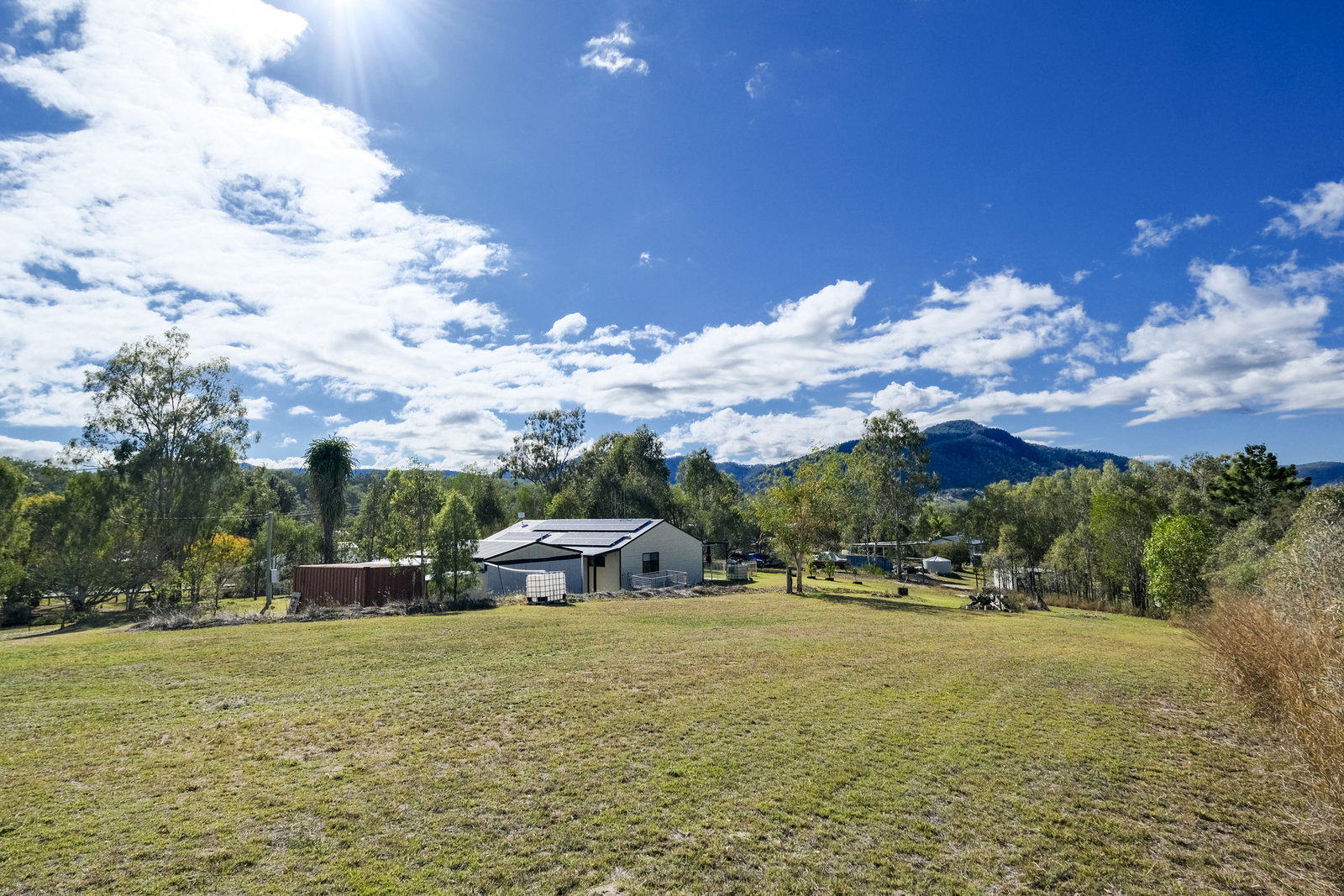 33 Annie Street, Mount Perry  QLD  4671
