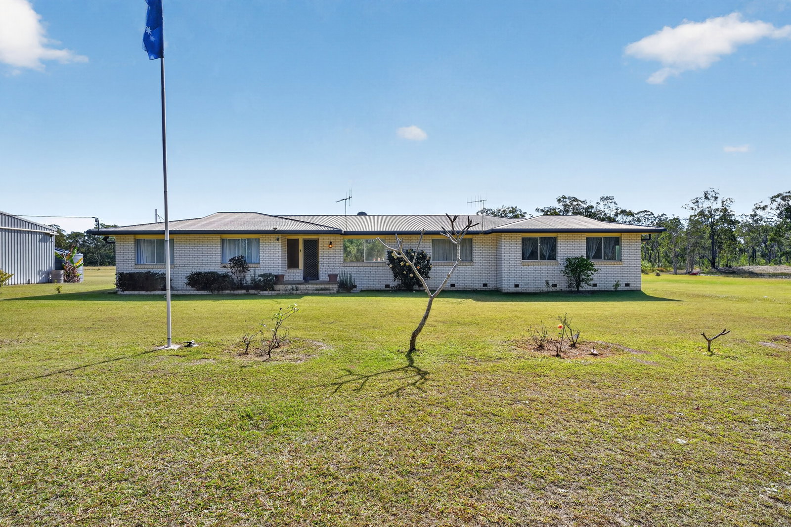 1064 Maryborough Biggenden Road, Oakhurst  QLD  4650