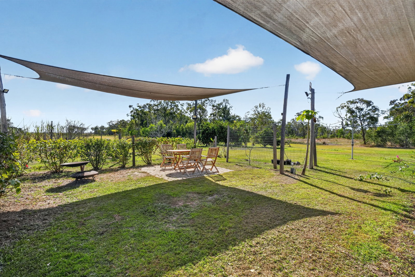 1064 Maryborough Biggenden Road, Oakhurst  QLD  4650