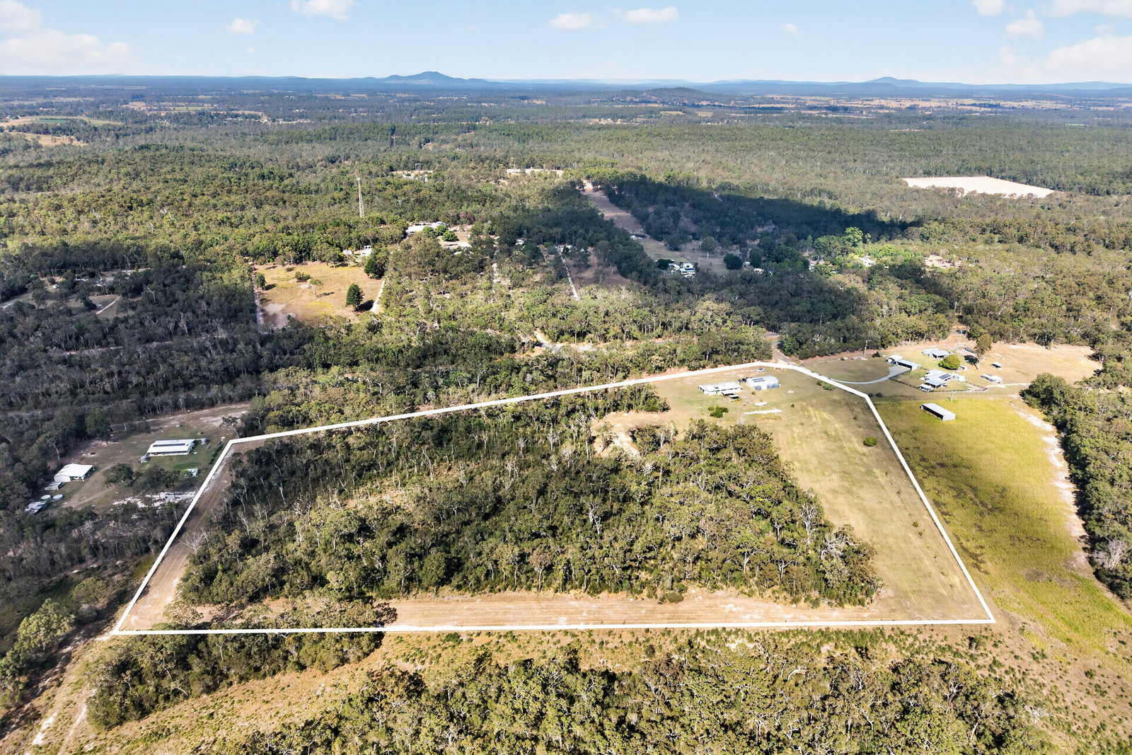 1064 Maryborough Biggenden Road, Oakhurst  QLD  4650