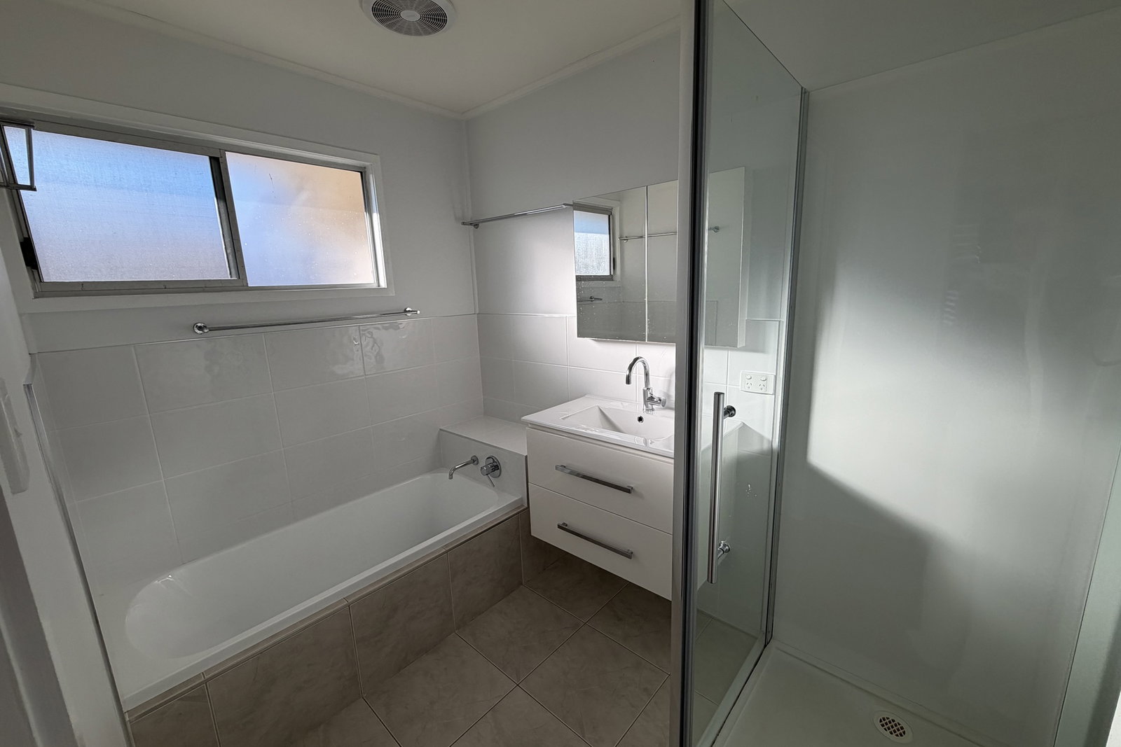 38 Flounder Crescent, Toolooa  QLD  4680