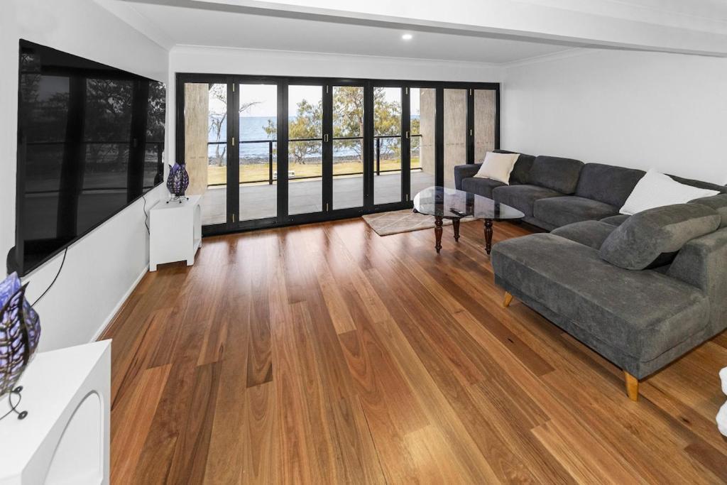 35/1 Pebble Beach, Coral Cove  QLD  4670