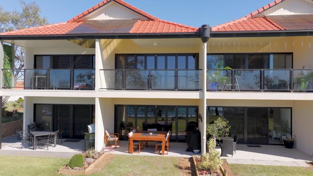35/1 Pebble Beach, Coral Cove  QLD  4670
