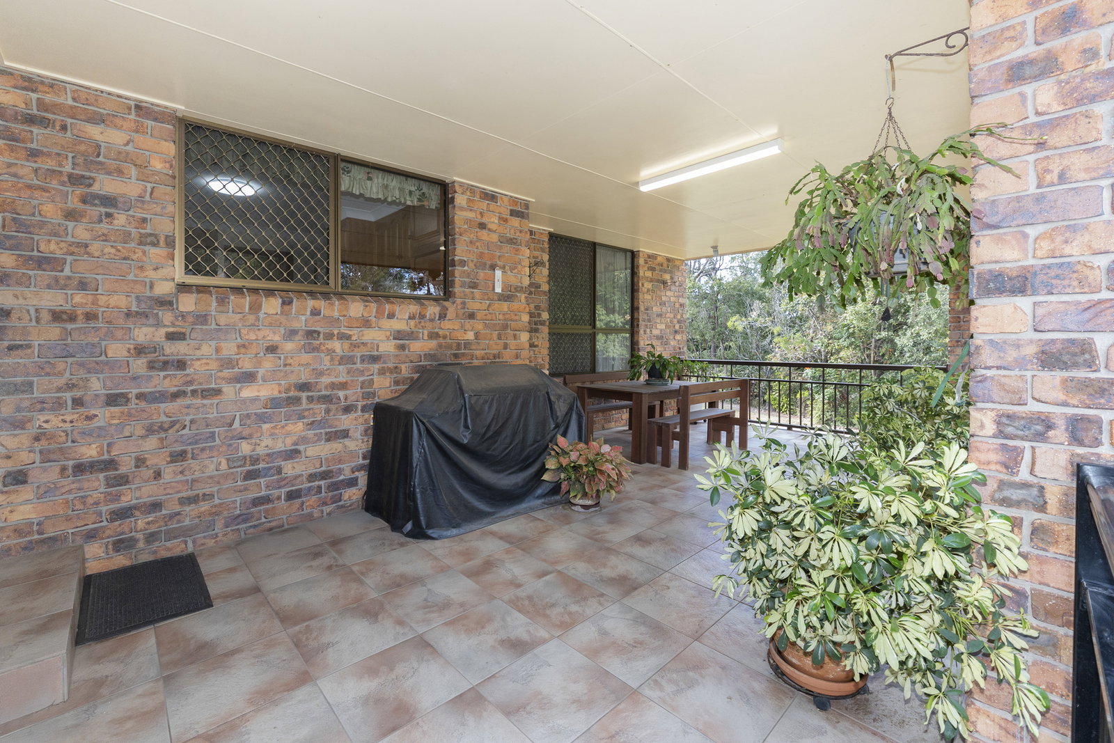 10 Nielsen Street, Norville  QLD  4670