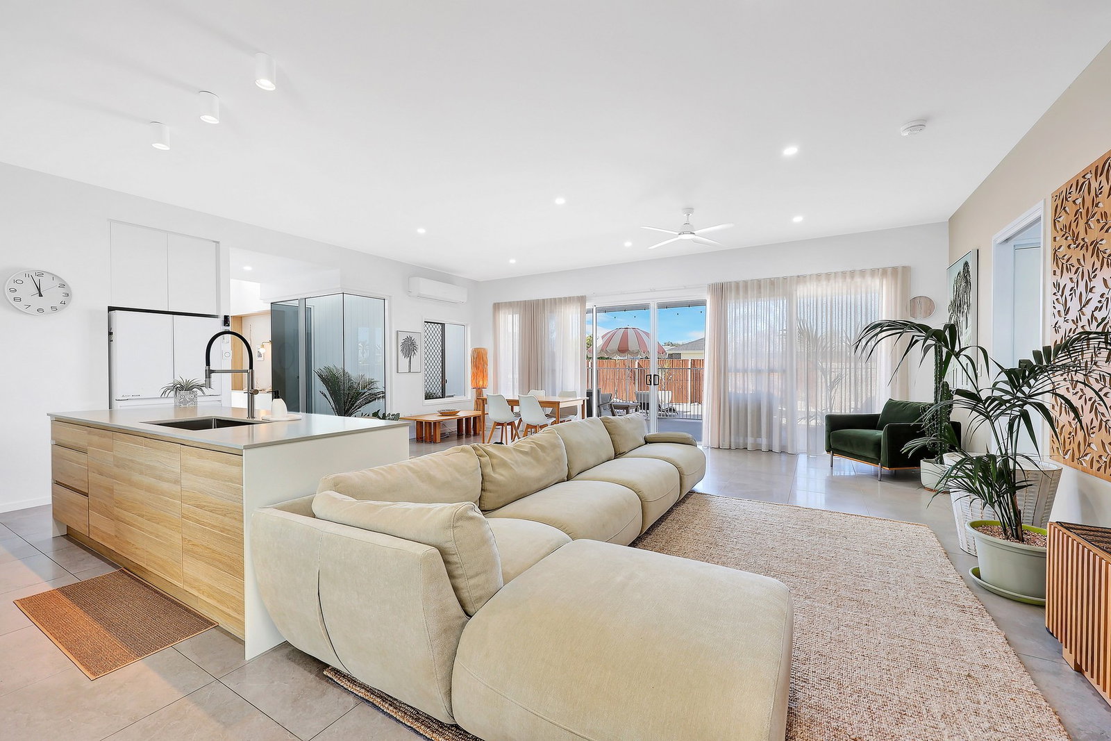 1 Hayman Place, Innes Park  QLD  4670